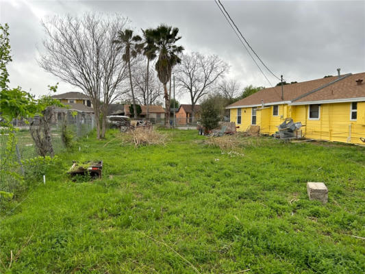 521 PUEBLO ST, CORPUS CHRISTI, TX 78405, photo 2 of 10