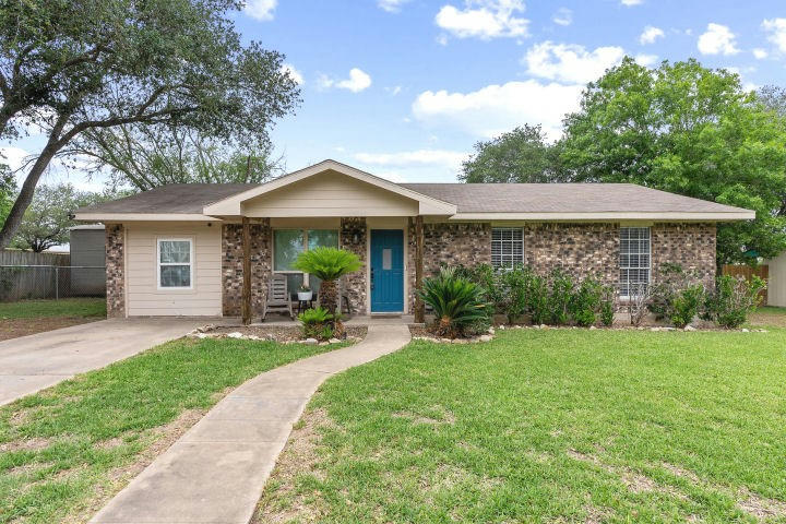 1312 MARK ST, GEORGE WEST, TX 78022, photo 1 of 27