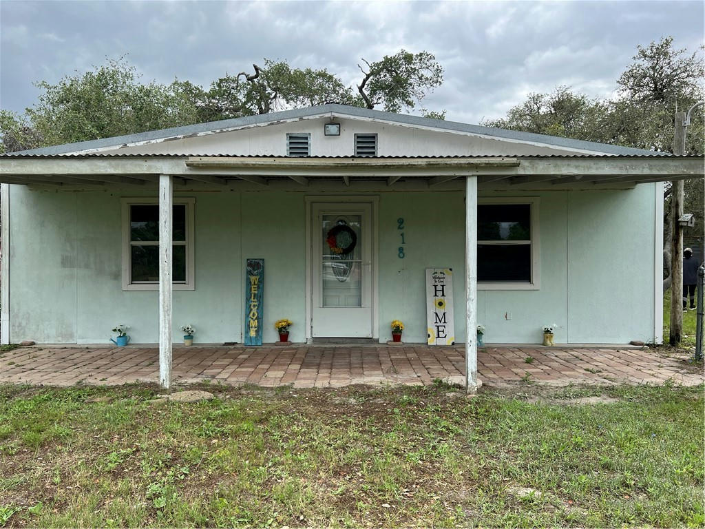 219 LAKEVIEW DR, ROCKPORT, TX 78382, photo 1 of 35