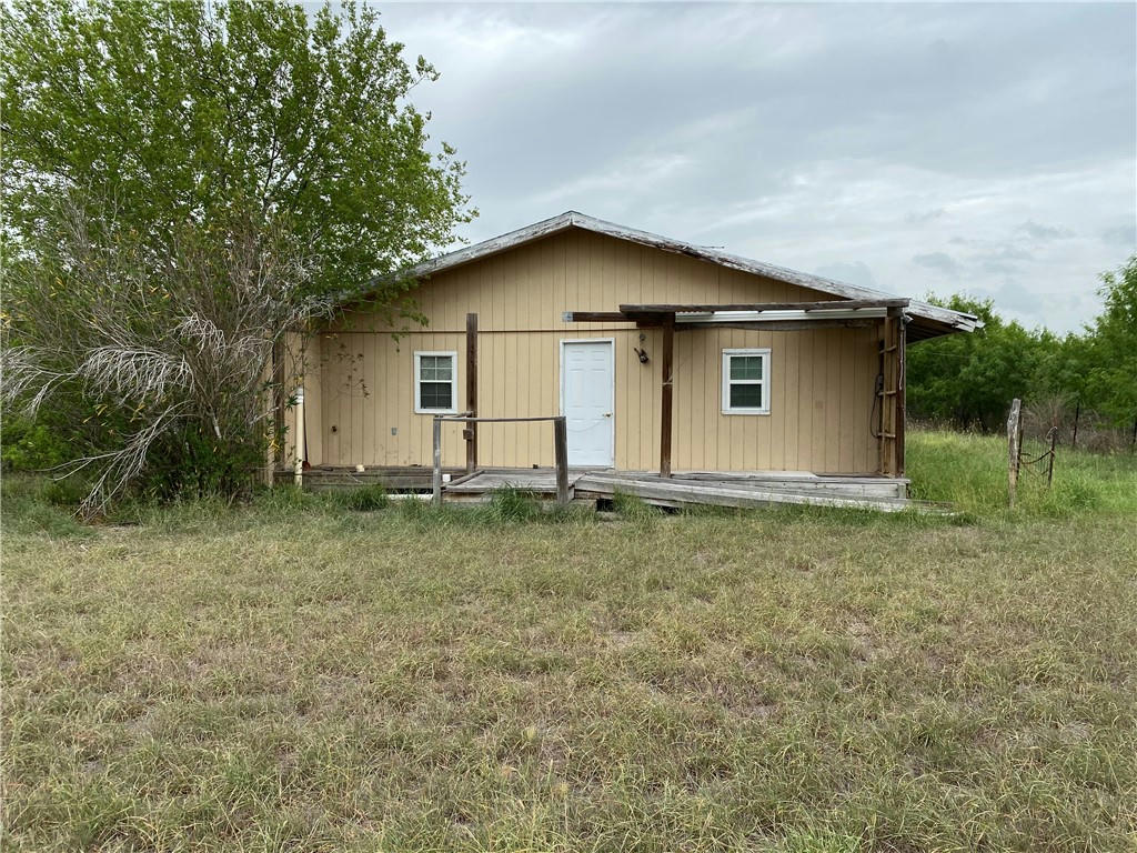 1082 S COUNTY ROAD 352, ROBSTOWN, TX 78380, photo 1 of 11